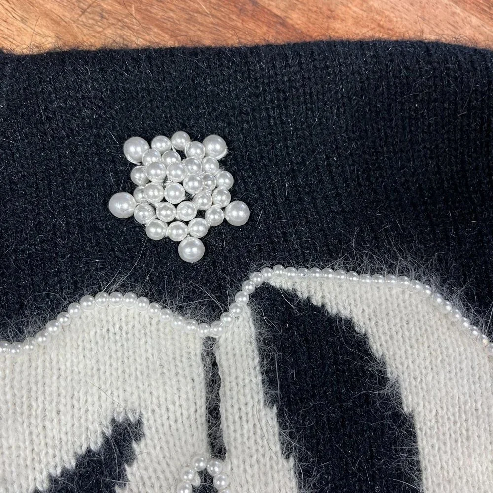 Vintage Angora Blend Beaded Floral Knit Sweater Womens S‎ Faux Pearl 80s Fuzzy